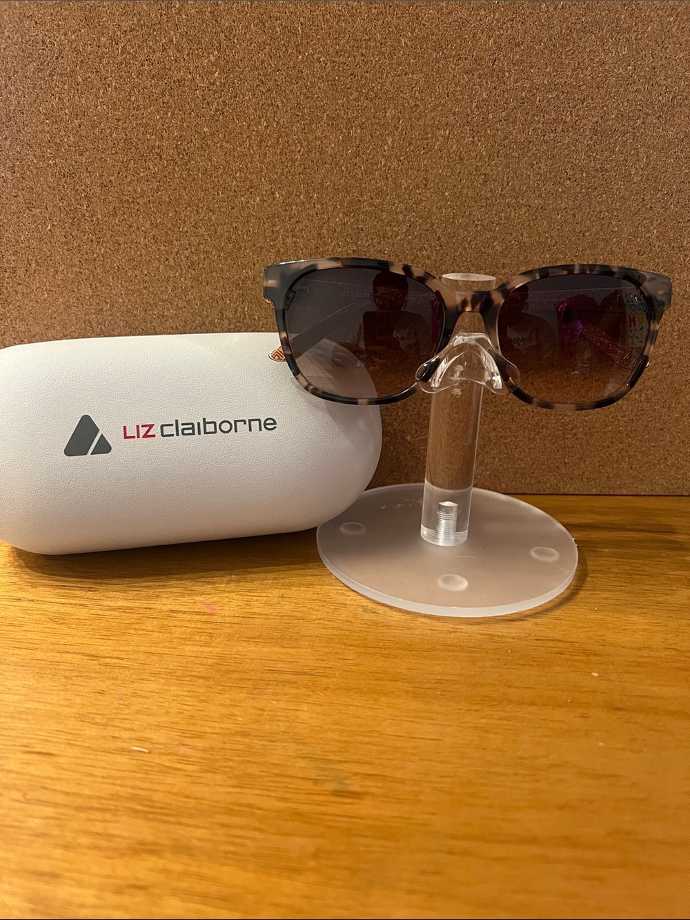 Liz Claiborne Tortoiseshell Sunglasses with Brown Gradient Lenses